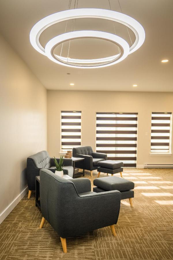 Quality Inn Sunshine Suites Terrace Exterior foto